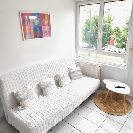 Idealement Situe Pour Tous Ii *